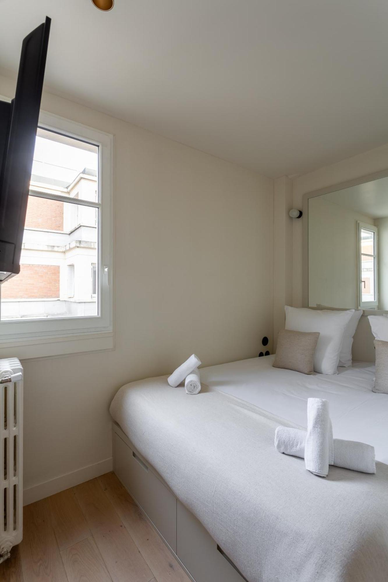 The Carla Suite Eiffel Tower View Paris Luaran gambar